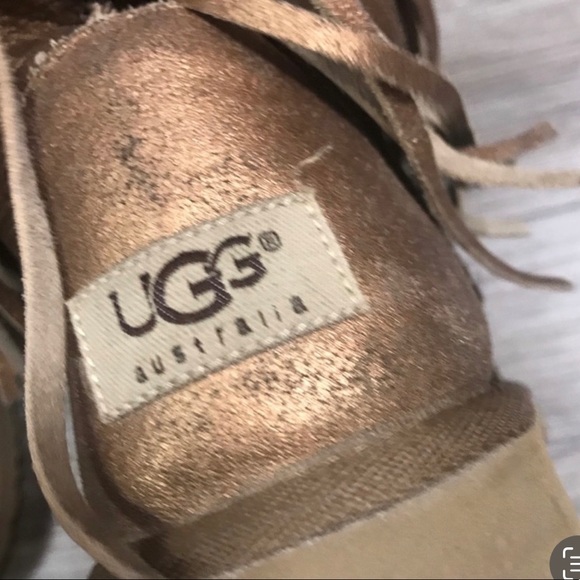 Classic Ugg Fringe metallic brown boots - Picture 7 of 9